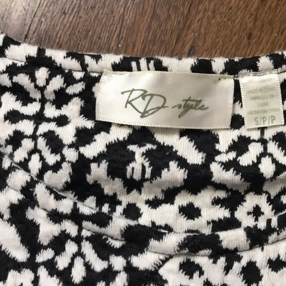 RD Style print fit and flare dress - Picture 4 of 6